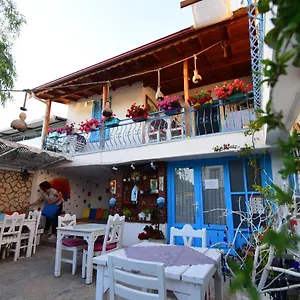eleni-pansiyon.aegeanhotels.net/