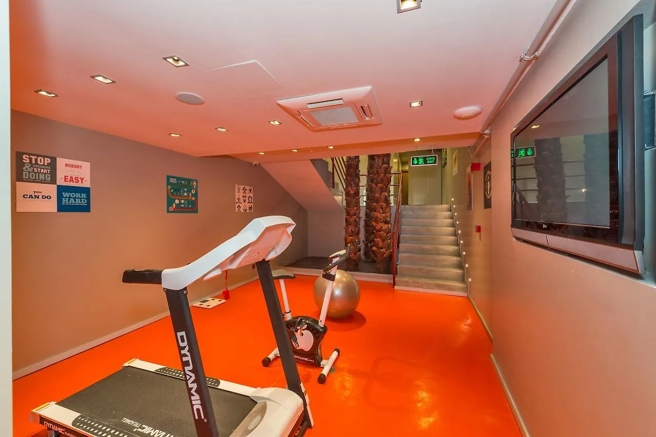 Taksim Istanbul Nis Hotel - Istiklal Street