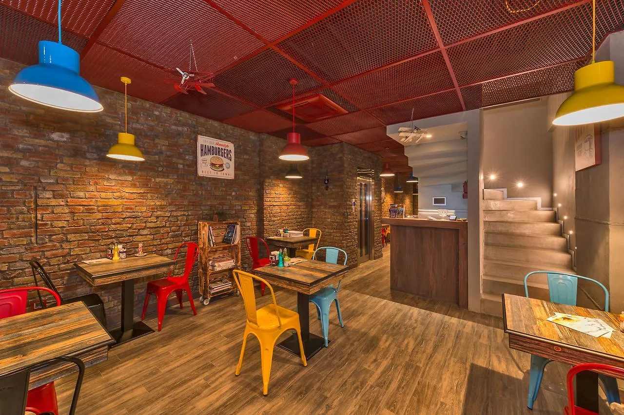 Taksim Istanbul Nis Hotel - Istiklal Street