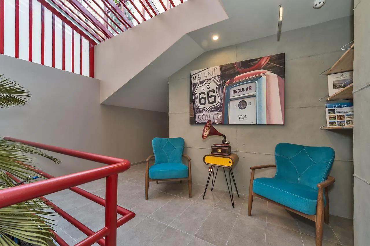 Taksim Istanbul Nis Hotel - Istiklal Street 3*,